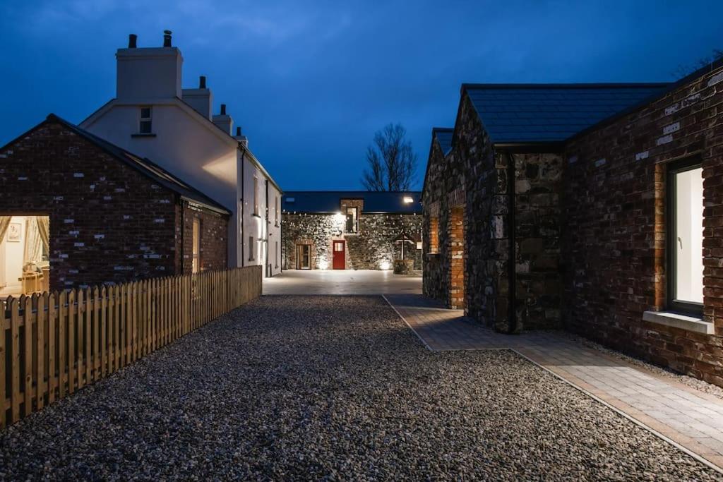 The Barn At Corrstown Village Portrush Exterior foto