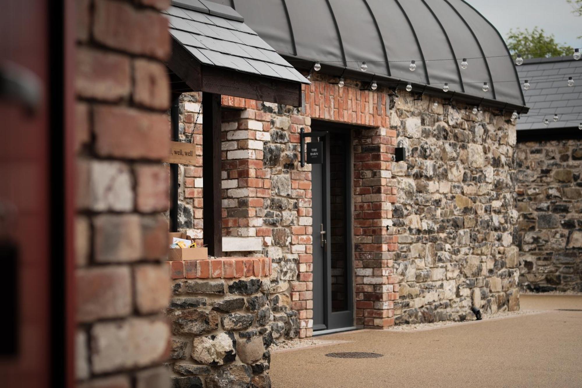 The Barn At Corrstown Village Portrush Exterior foto